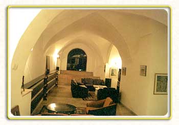 kotel2.jpg (18907 bytes)